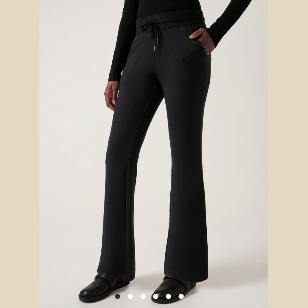 NWT Athleta Balance Flare Pant TALL